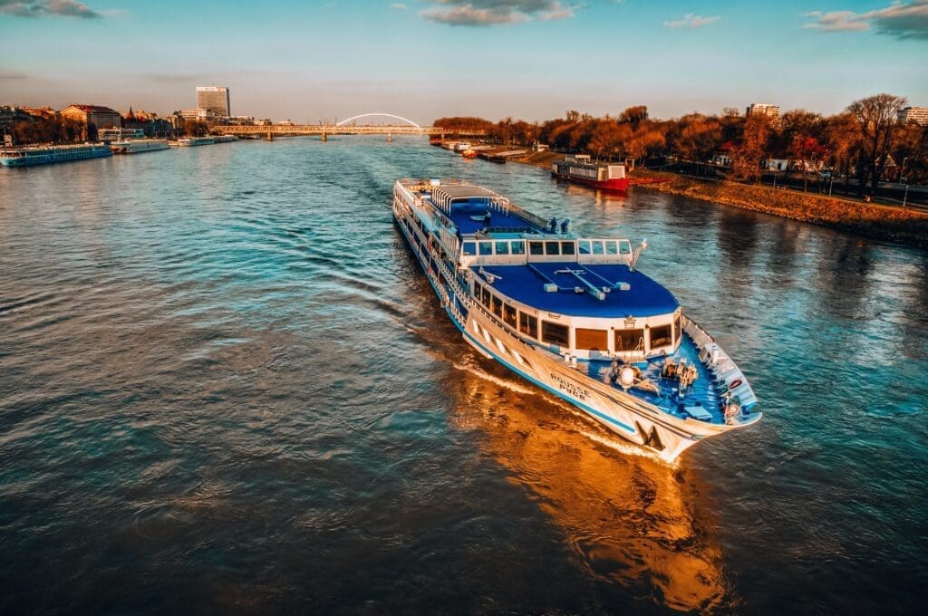 scenic river cruises